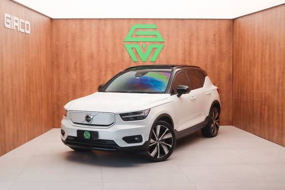 VOLVO XC40 P8 RECHARGE ELECTRIC BEV PURE AWD VOLVO XC40 P8 RECHARGE ELECTRIC BEV PURE AWD